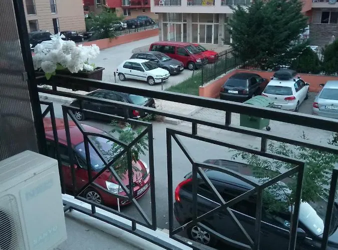 Rainbow 3 Apartment-studio 223 * Slantschew brjag